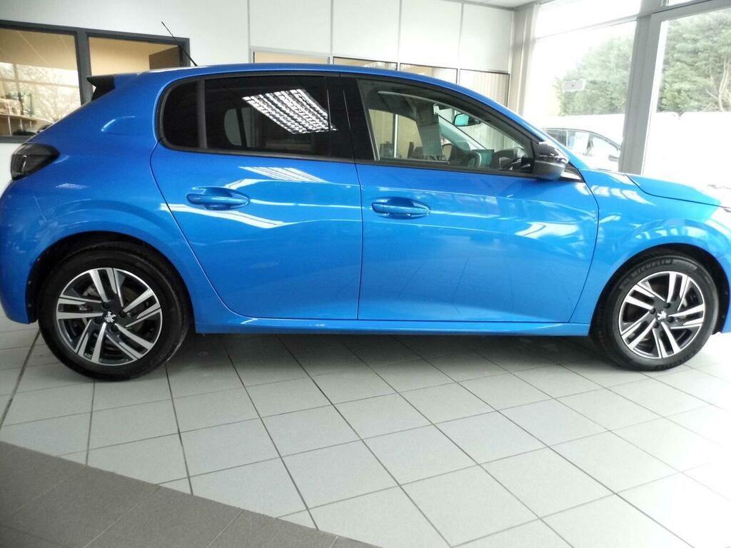 Peugeot 208 Hatchback 1.2 Puretech Allure Premium Euro 6 S Blue #3