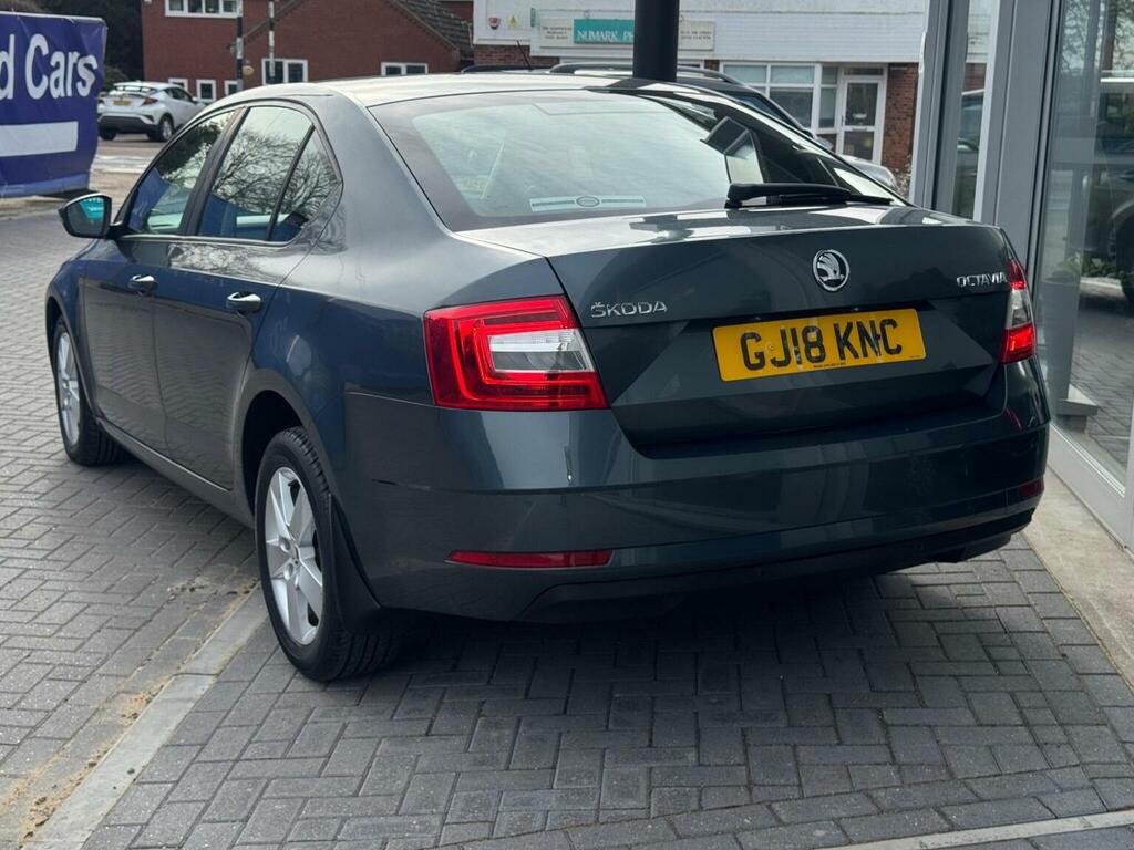 Skoda Octavia Hatchback 1.0 Tsi Se Dsg Euro 6 Ss 201818 Grey #3