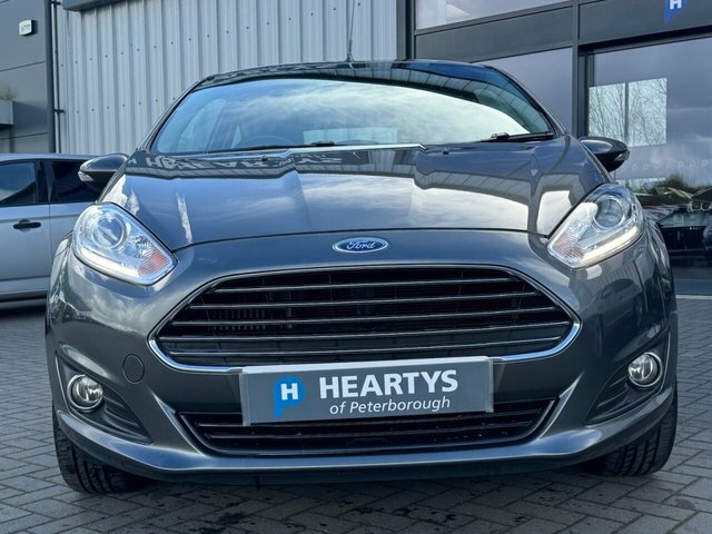 Ford Fiesta Ecoboost Zetec Hatchback BG66YKD Grey #2