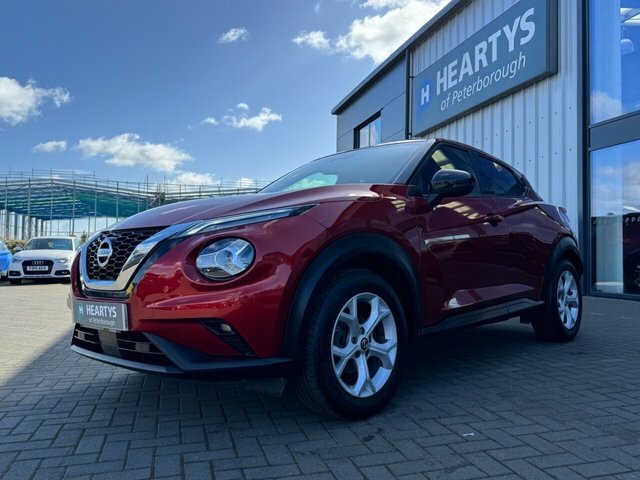 Nissan Juke Dig-t N-connecta Suv Red #2