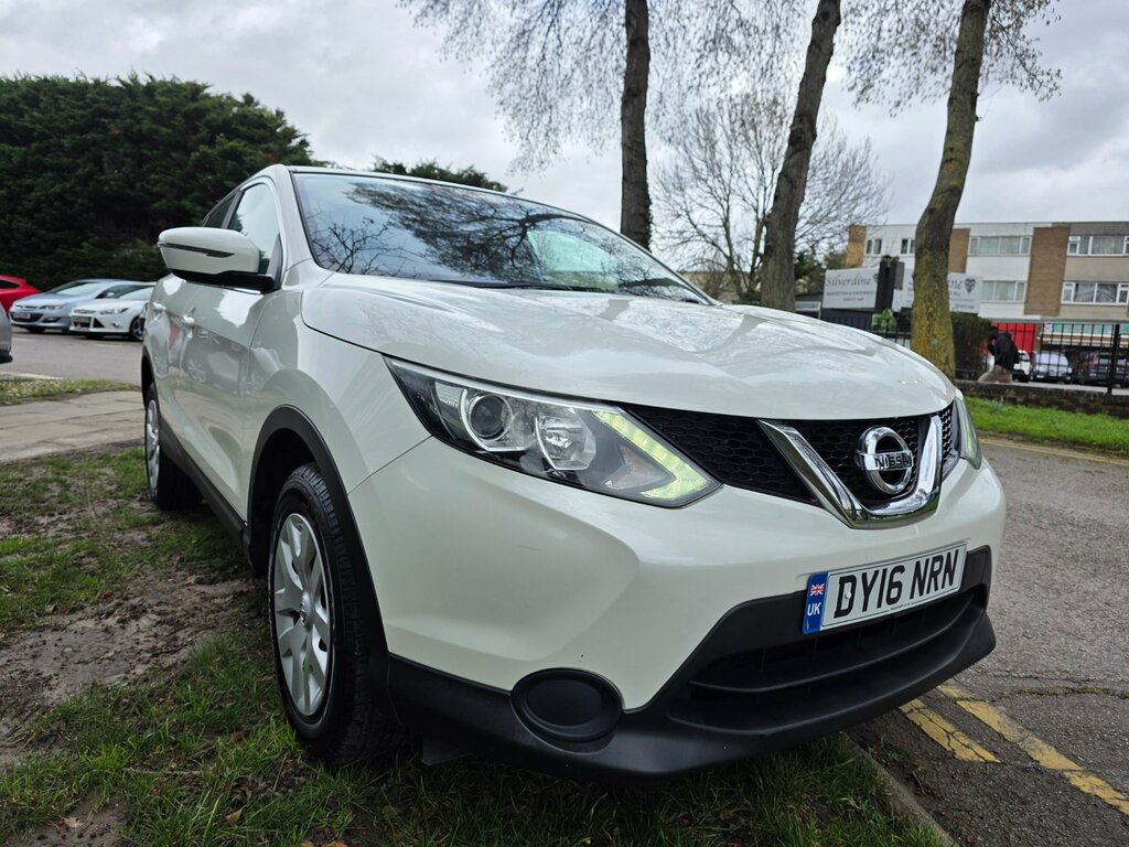 Nissan Qashqai 1.2 Dig-t Visia Suv 2Wd Euro 6 White