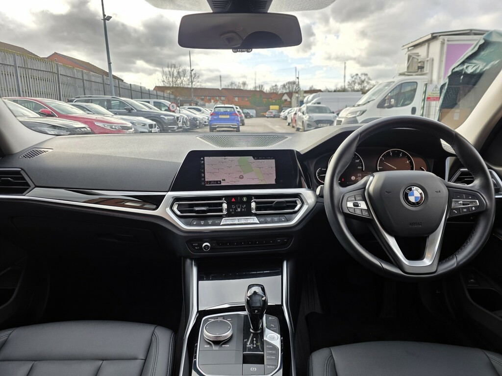 BMW 3 Series 2.0 318D Se Touring AO20GHK Grey #4