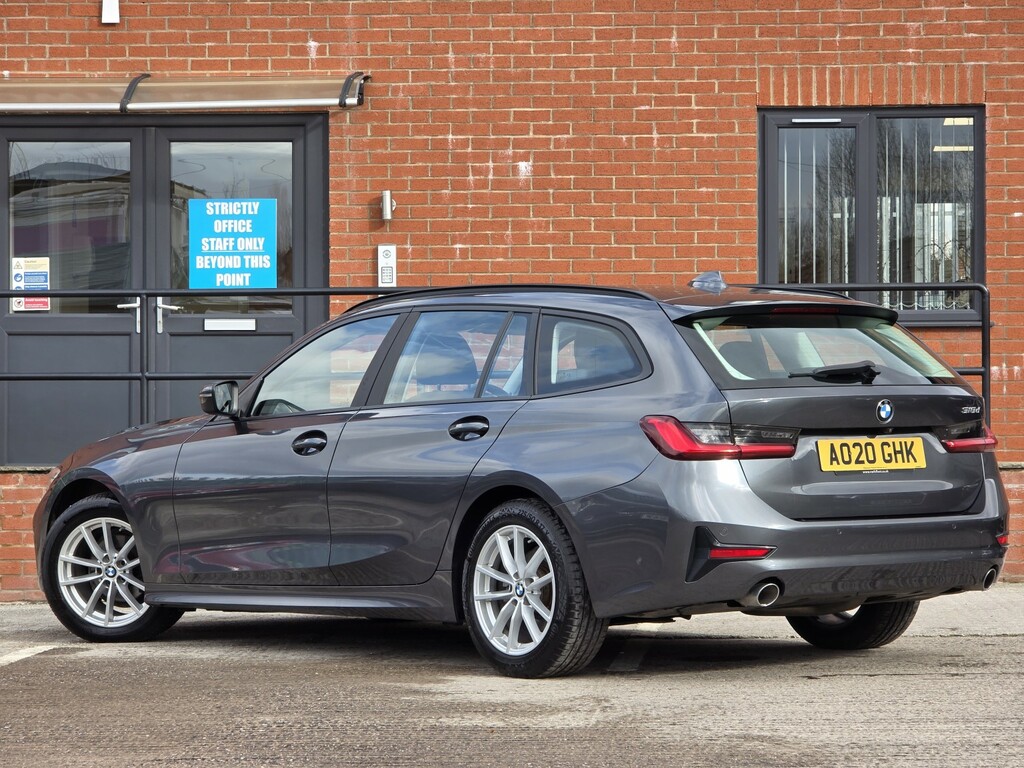 BMW 3 Series 2.0 318D Se Touring AO20GHK Grey #2