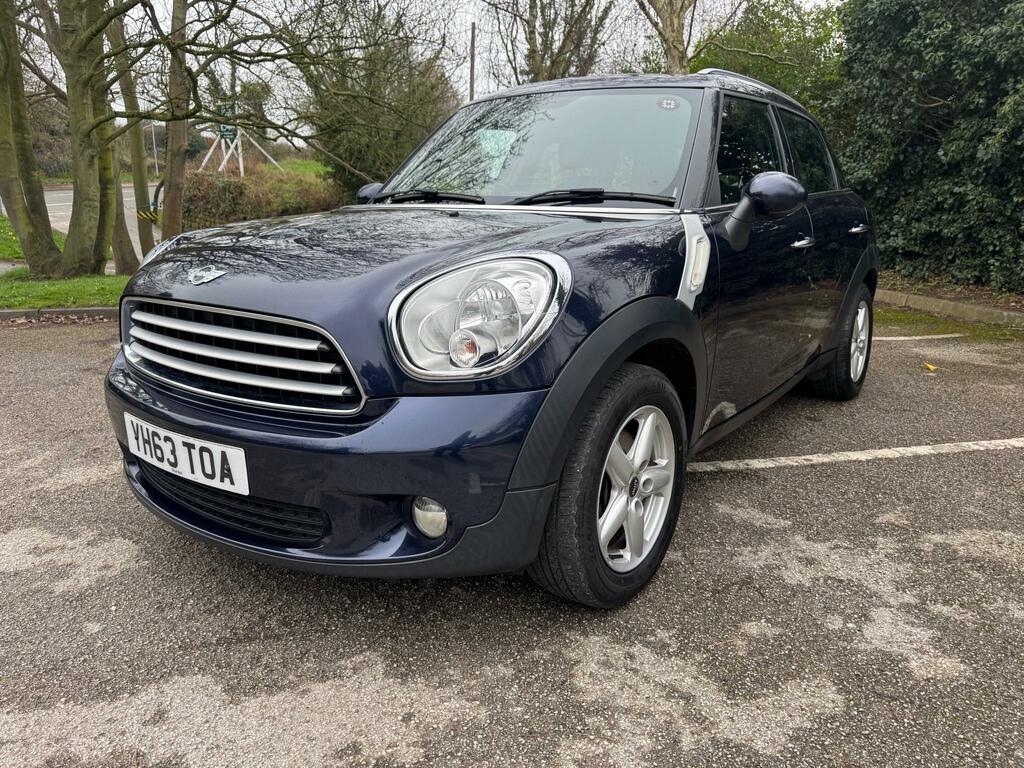 Mini Countryman Cooper D Blue
