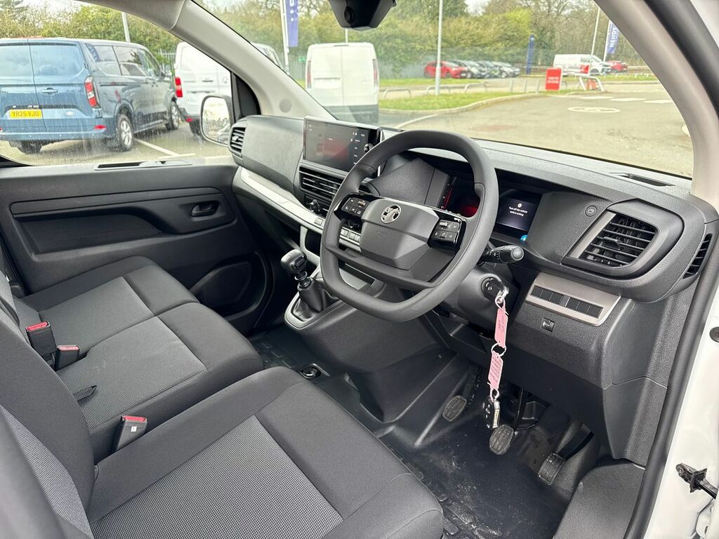 Vauxhall Vivaro 2.0 Turbo D 145 Prime H1 Van MT75KBE White #2