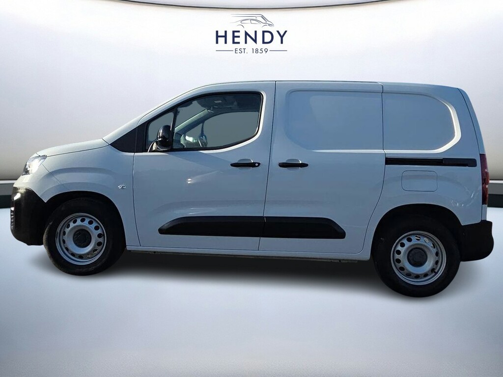 Fiat Doblo 100Kw 50Kwh 800Kg Van White #5