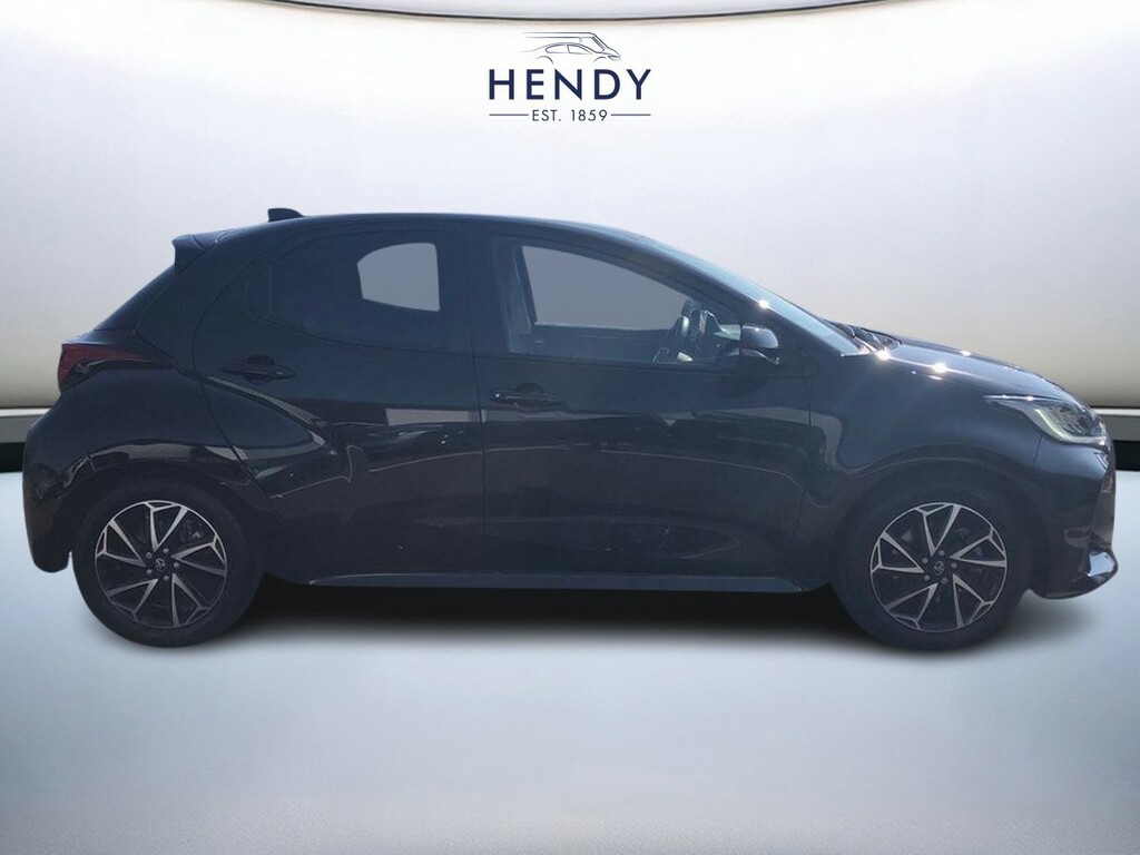 Toyota Yaris 1.5 Hybrid Design Cvt GK73HYO Black #2