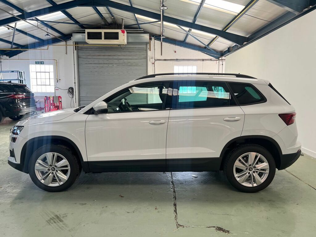 Skoda Karoq 1.0 Tsi 116 Se Edition HF26TNZ White #5
