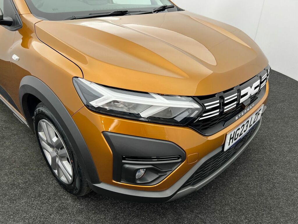 Dacia Sandero Stepway 1.0 Tce Expression HG23LZF Orange #3