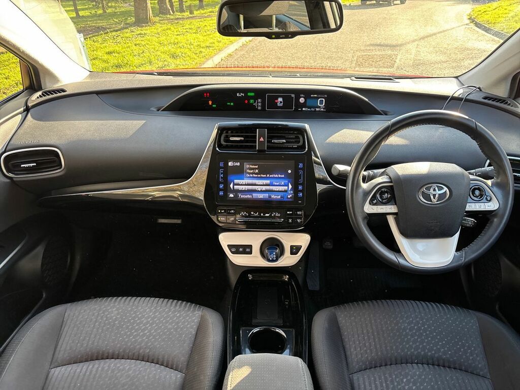 Toyota Prius+ 1.8 Vvti Plug-in Business Edition Plus Cvt Red #3