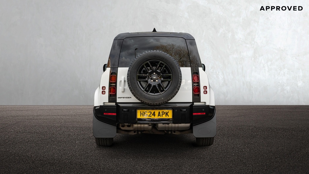 Land Rover Defender 110 3.0 D300 X-dynamic S 110 6 Seat HG24APK White #6