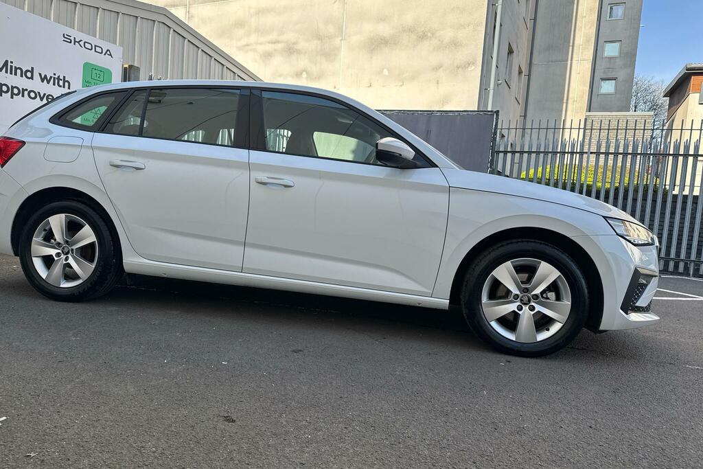 Skoda Scala Scala 1.0 Tsi 116Ps Se Edition Hatchback Lez Co GL25MKK White #4
