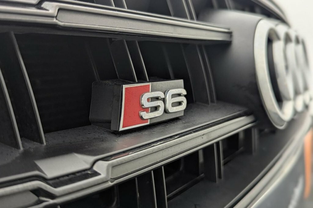 Audi S6 Avant Black Edition Grey #76