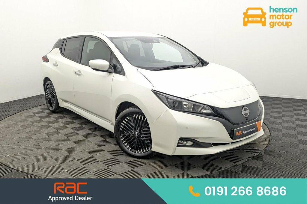 Nissan Leaf Hatchback White