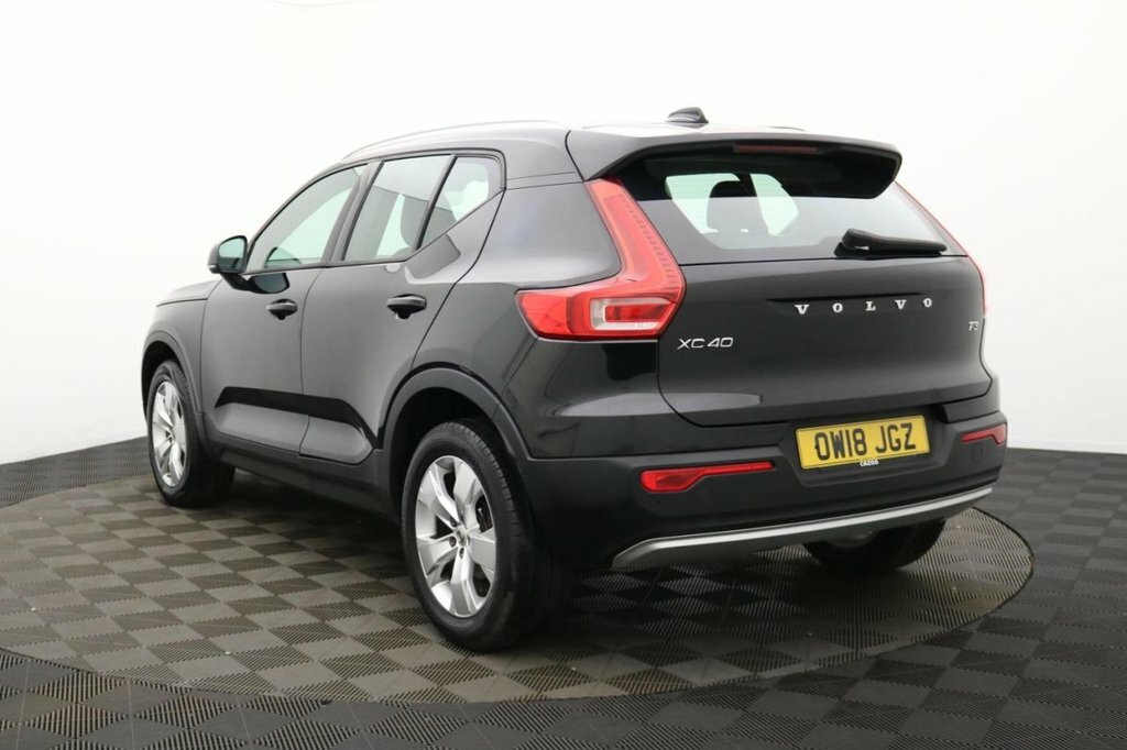 Volvo XC40 1.5L Momentum OW18JGZ Black #6