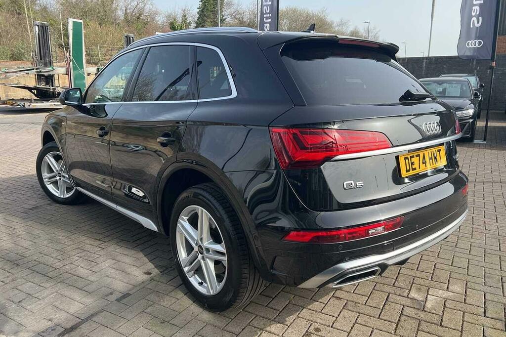 Audi Q5 S Line 40 Tdi Quattro 204 Ps S Tronic DE74HWT Black #3