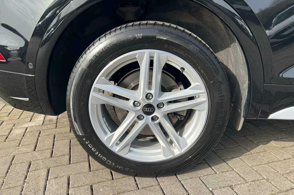 Audi Q5 S Line 40 Tdi Quattro 204 Ps S Tronic DE74HWT Black #5