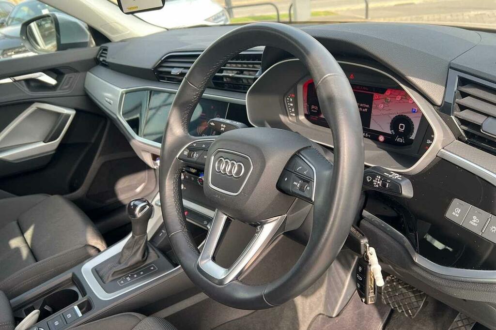 Audi Q3 Sport 35 Tdi Quattro 150 Ps S Tronic HG71NMJ Silver #6