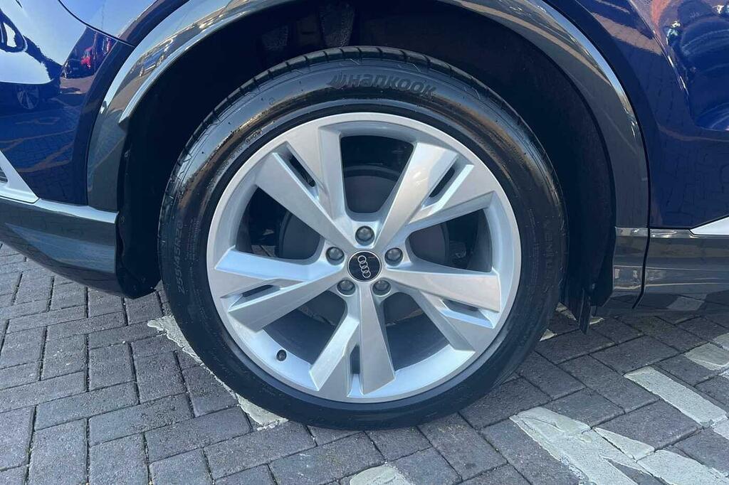 Audi Q4 E Tron Q4 S Line 45 E-tron 210,00 Kw HF26OHN Blue #5