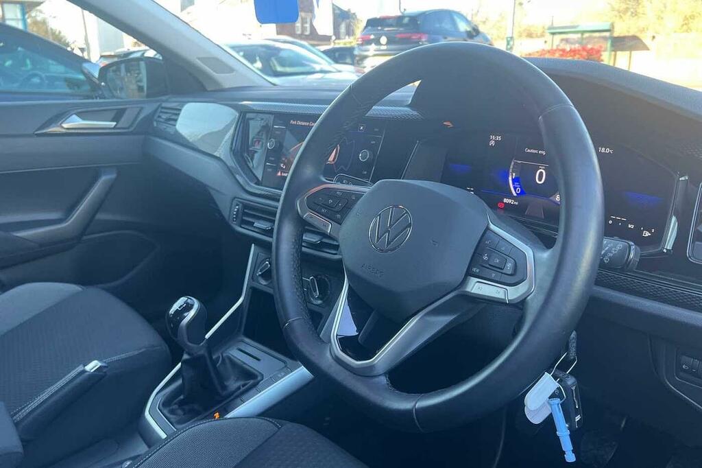 Volkswagen Polo 1.0 Tsi Life HG73WHW Black #6