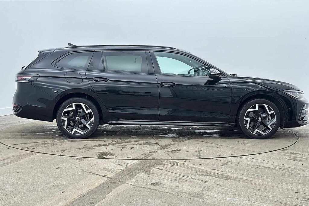 Volkswagen Passat 1.5 Tsi Ehybrid 272 R-line Dsg KP75BHK Black #4