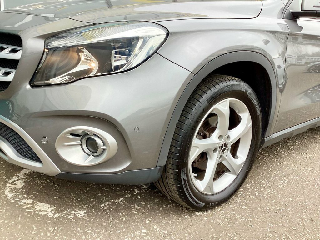 Mercedes-Benz GLA Class 1.6L Sport CU68MLX Grey #5