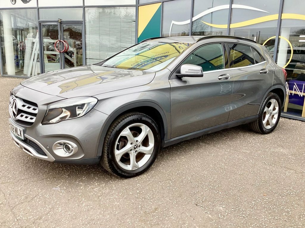 Mercedes-Benz GLA Class 1.6L Sport CU68MLX Grey #3