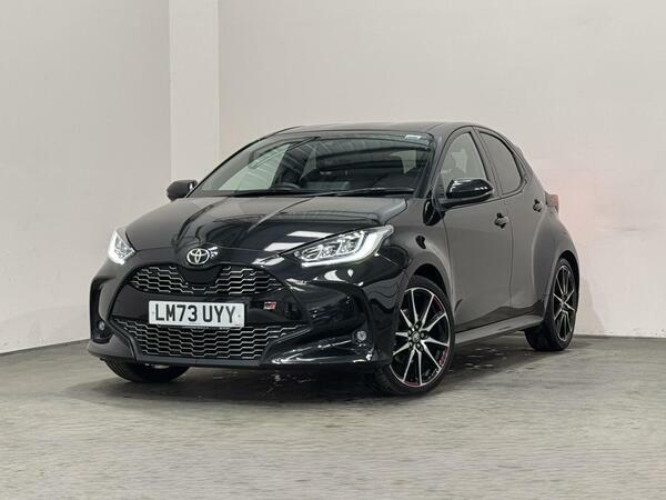 Toyota Yaris 1.5 Vvt-h Gr Sport Hatchback Hybrid E-c LM73UYY Black #5