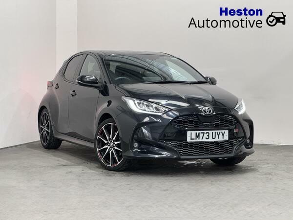 Toyota Yaris 1.5 Vvt-h Gr Sport Hatchback Hybrid E-c Black