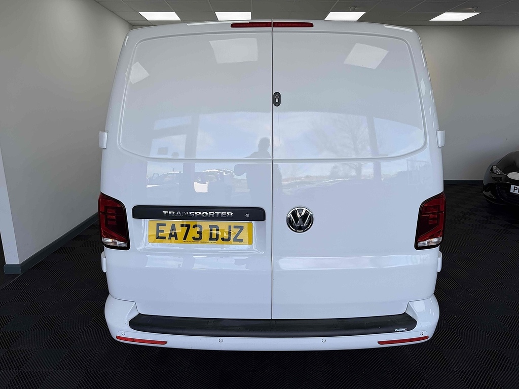 Volkswagen Transporter Tdi T28 Highline EA73DJZ White #6