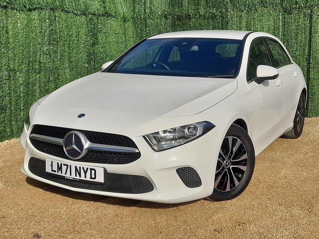Mercedes-Benz A Class A180 Se LM71NYD White #4