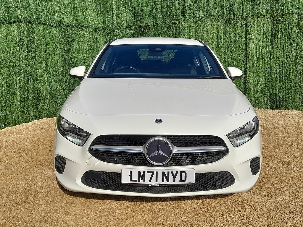Mercedes-Benz A Class A180 Se LM71NYD White #3