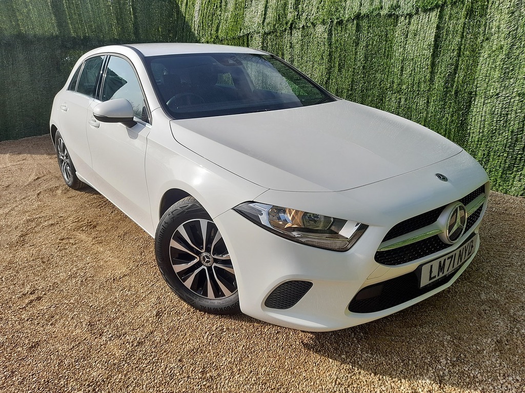 Mercedes-Benz A Class A180 Se LM71NYD White #2