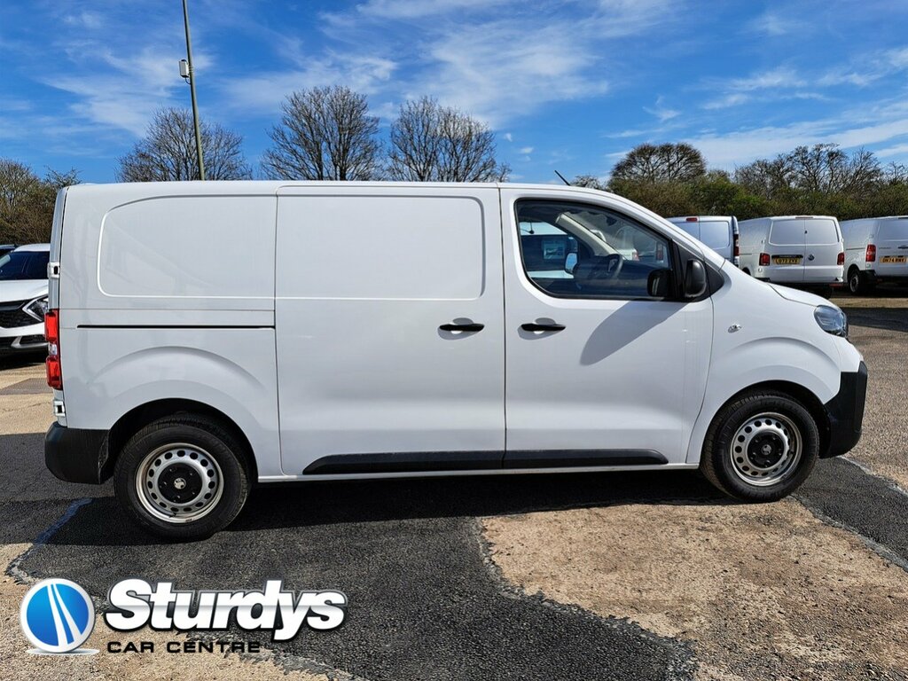 Vauxhall Vivaro Turbo D Prime White