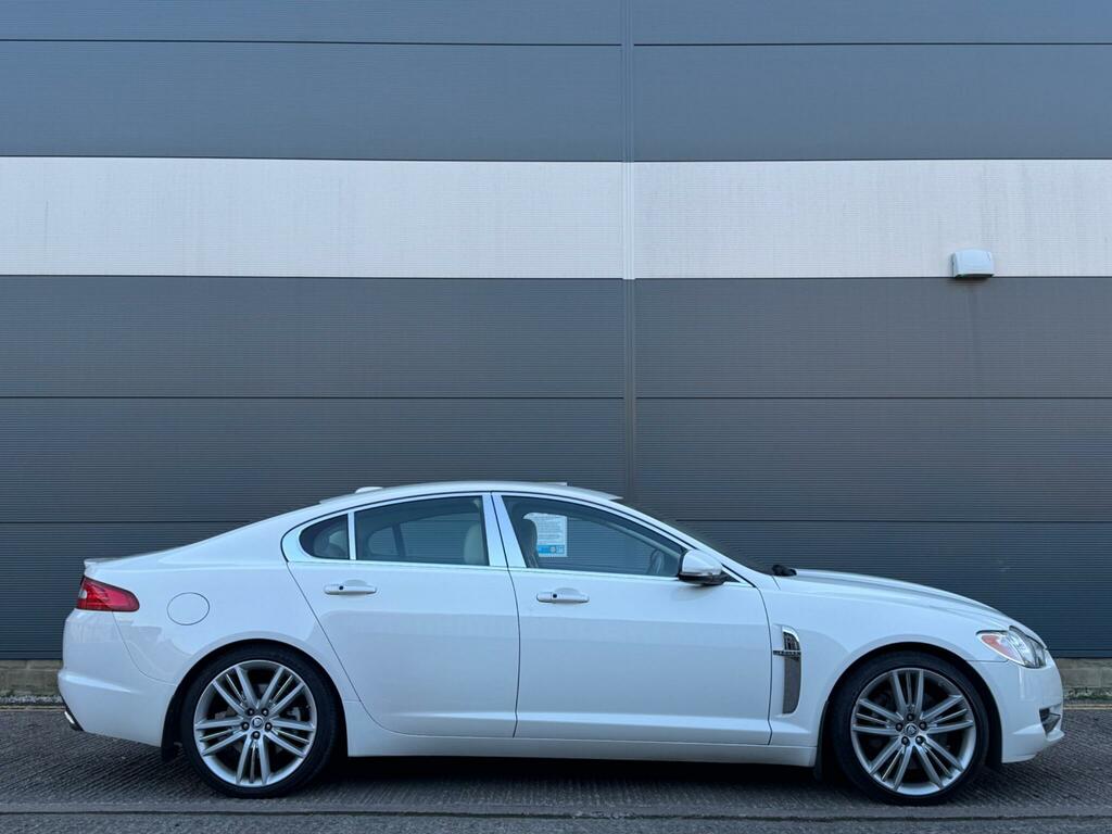 Jaguar XF 3.0D S V6 Portfolio Euro 5 White #6