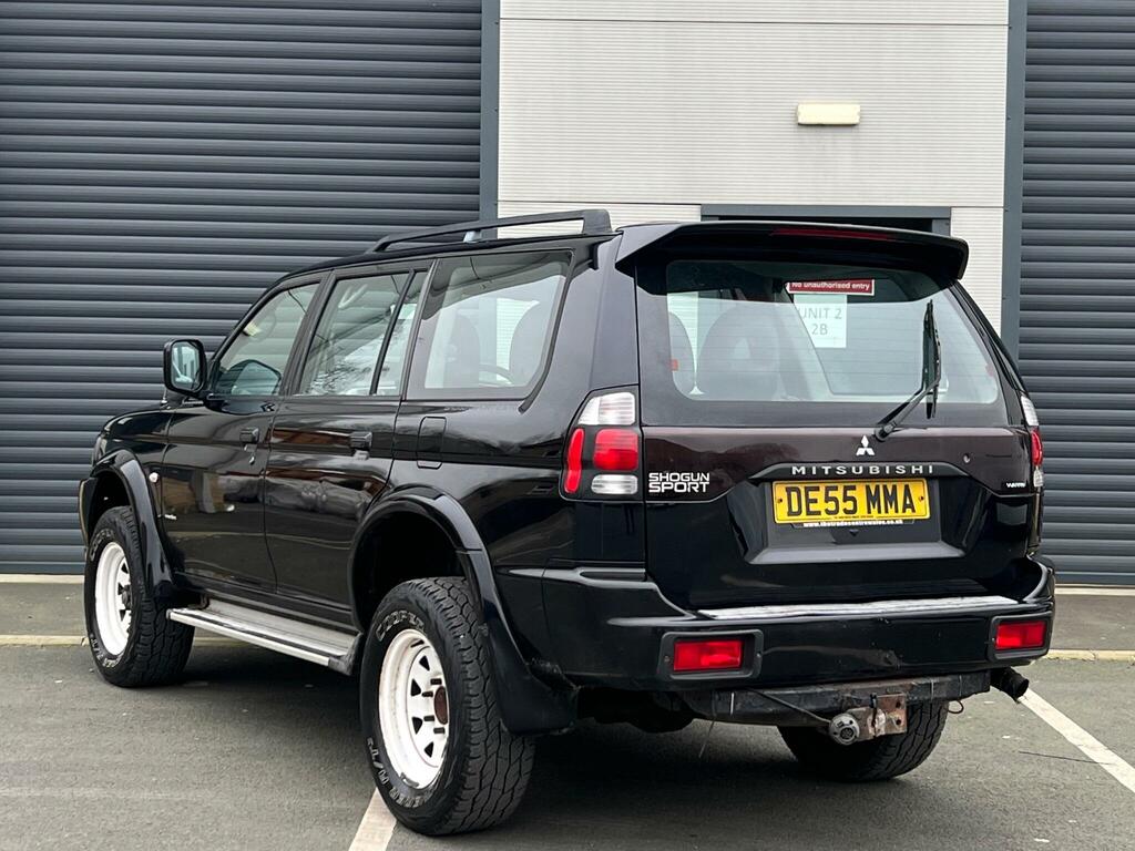 Mitsubishi Shogun Sport 2.5 Td Warrior Black #4