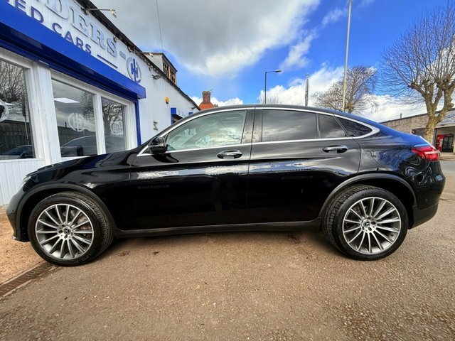 Mercedes-Benz GLC Class 2017 2.1 Glc250d Amg Line Premium Plus Coupe Sun VU17AEN Black #4