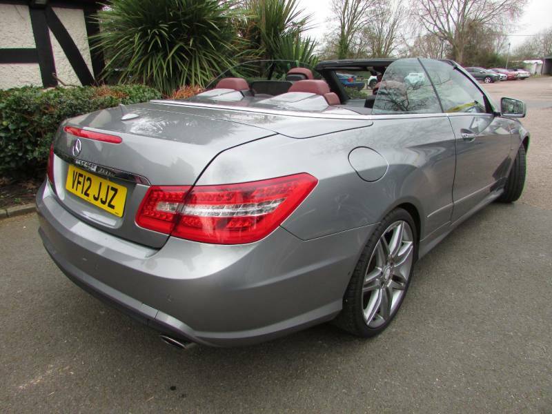 Mercedes-Benz E Class E350 Cdi Blueefficiency 265 Sport Tip - VF12JJZ Silver #2