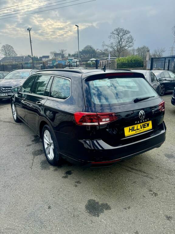 Volkswagen Passat 2.0 Tdi Evo Scr Se Nav Dsg BD21XZC Black #4