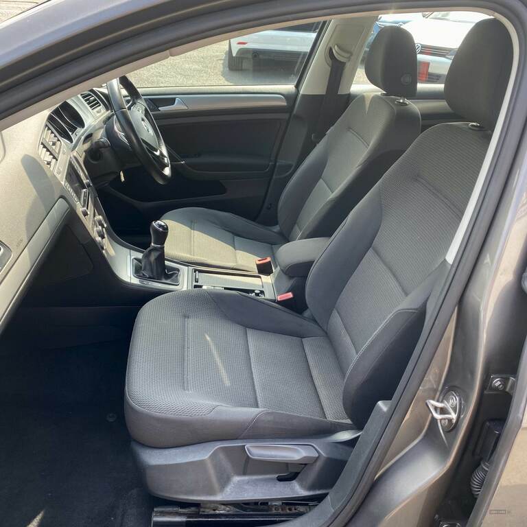 Volkswagen Golf 1.6 Tdi 110 Match VO65JYY Silver #5