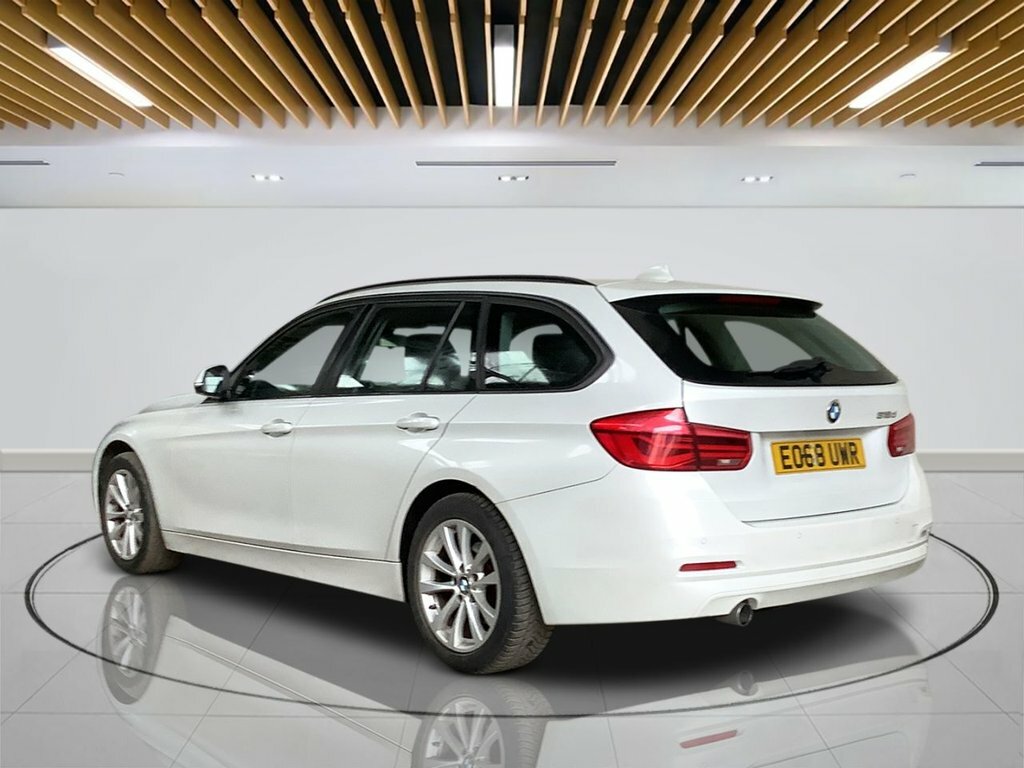 BMW 3 Series 2L Se EO68UWR White #6