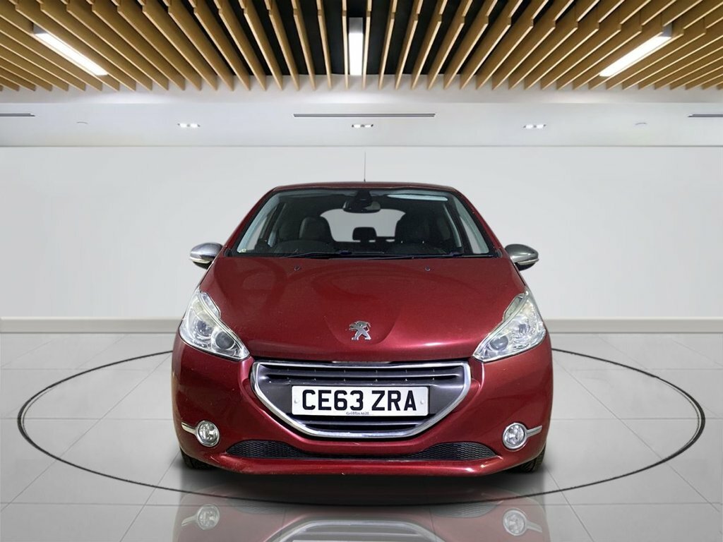 Peugeot 208 Hatchback CE63ZRA Red #2