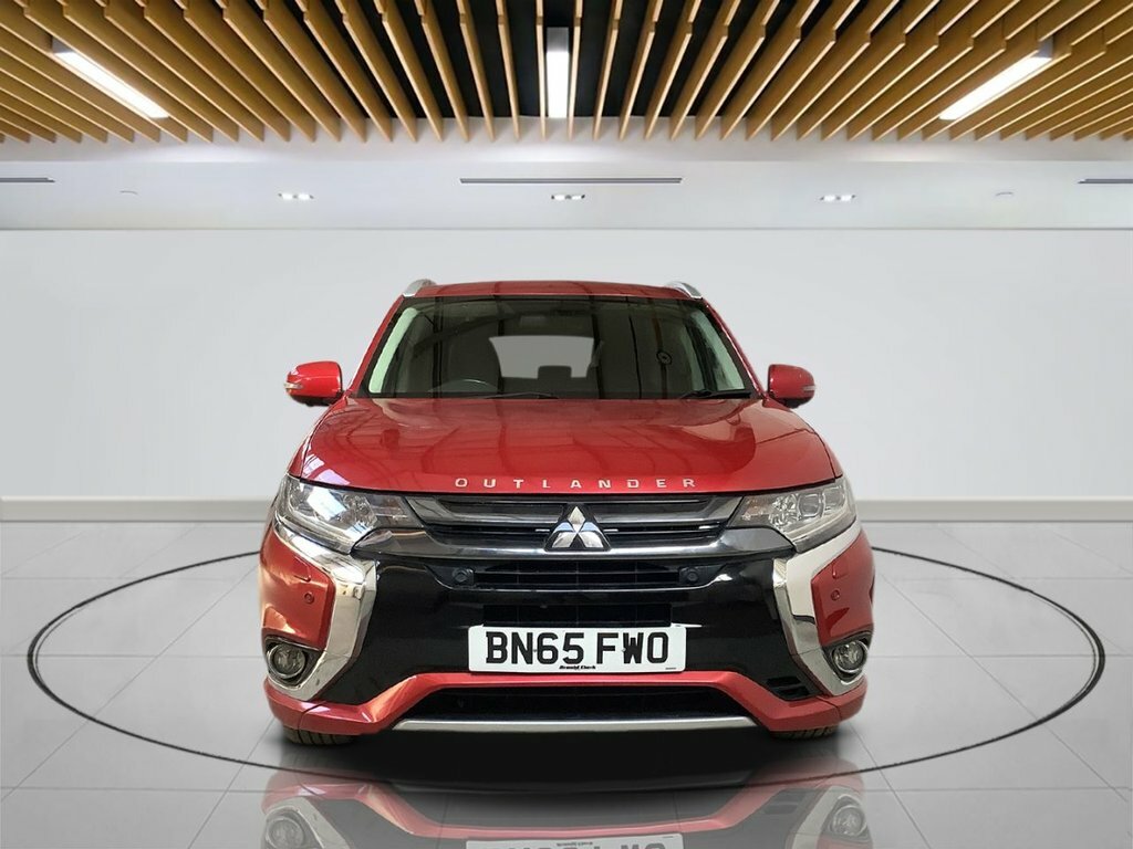 Mitsubishi Outlander Suv BN65FWO Red #2