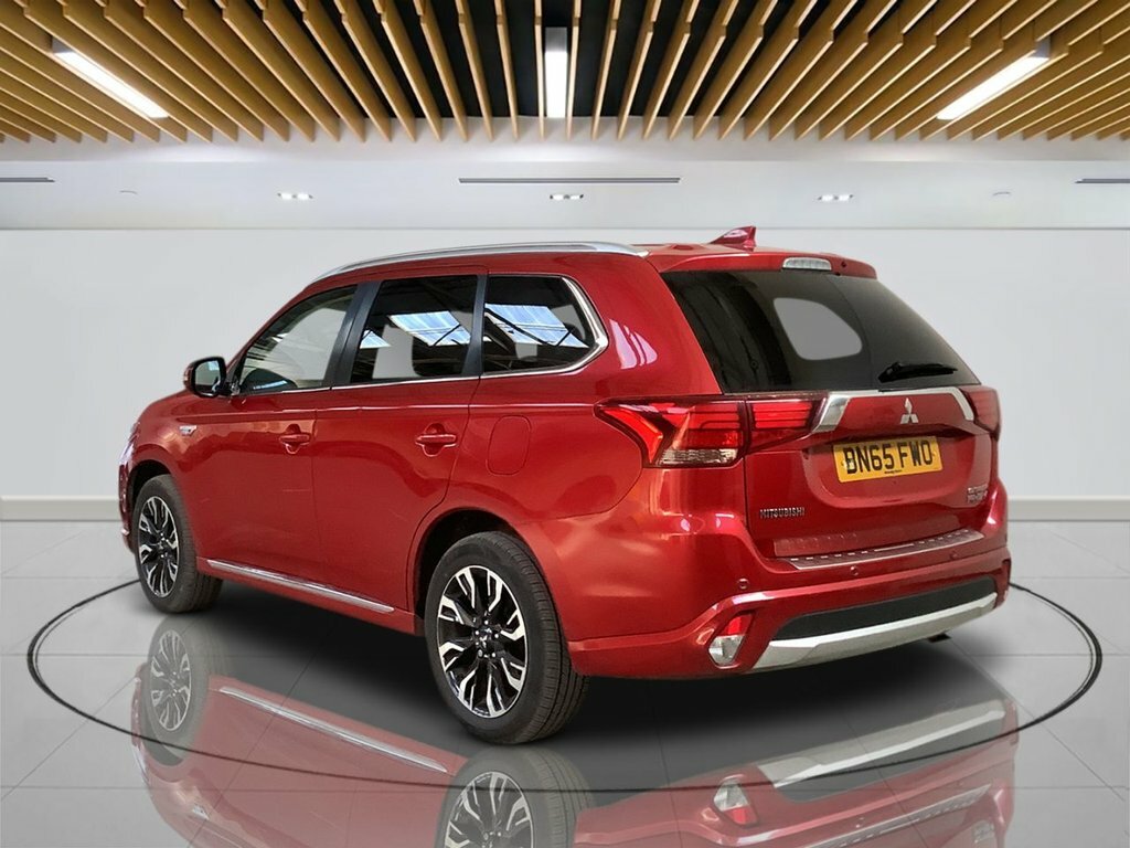 Mitsubishi Outlander Suv BN65FWO Red #6
