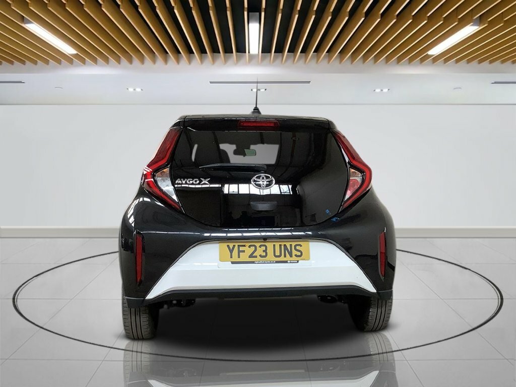 Toyota Aygo X 1L Edge YF23UNS White #6
