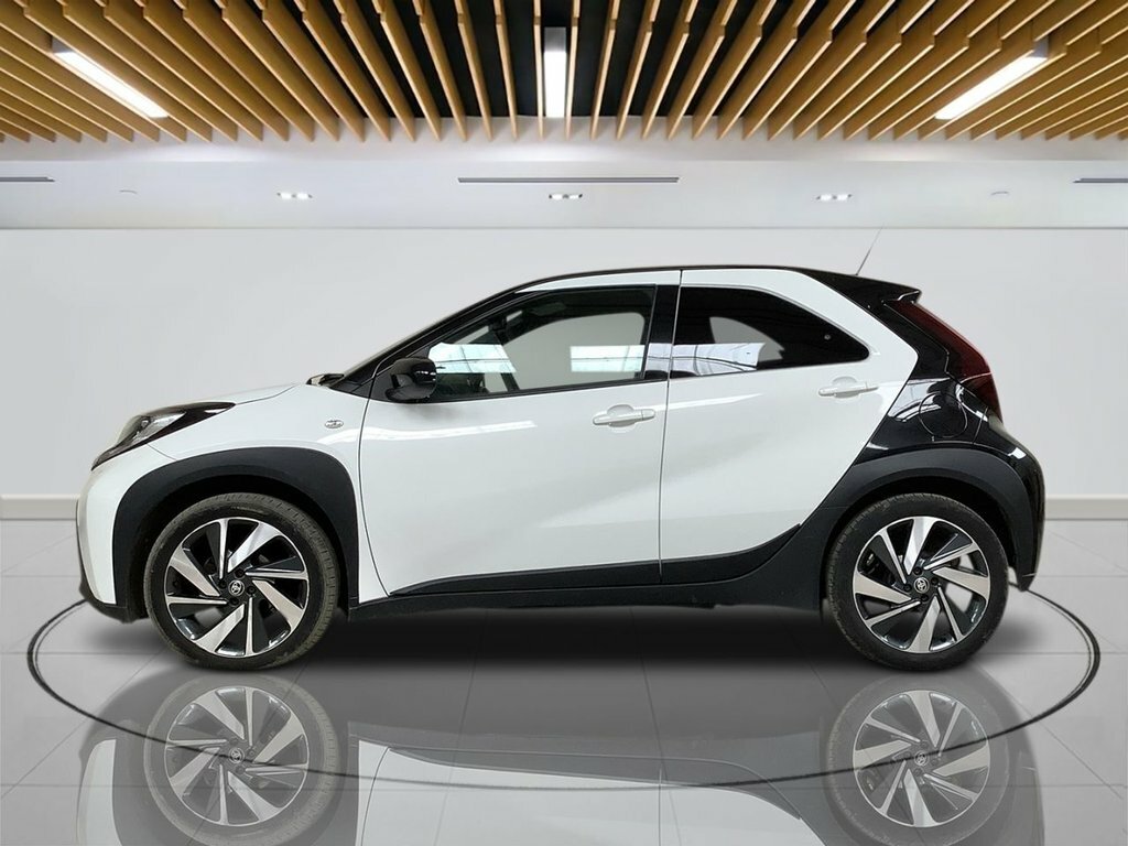 Toyota Aygo X 1L Edge YF23UNS White #4