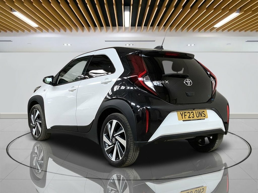 Toyota Aygo X 1L Edge YF23UNS White #5