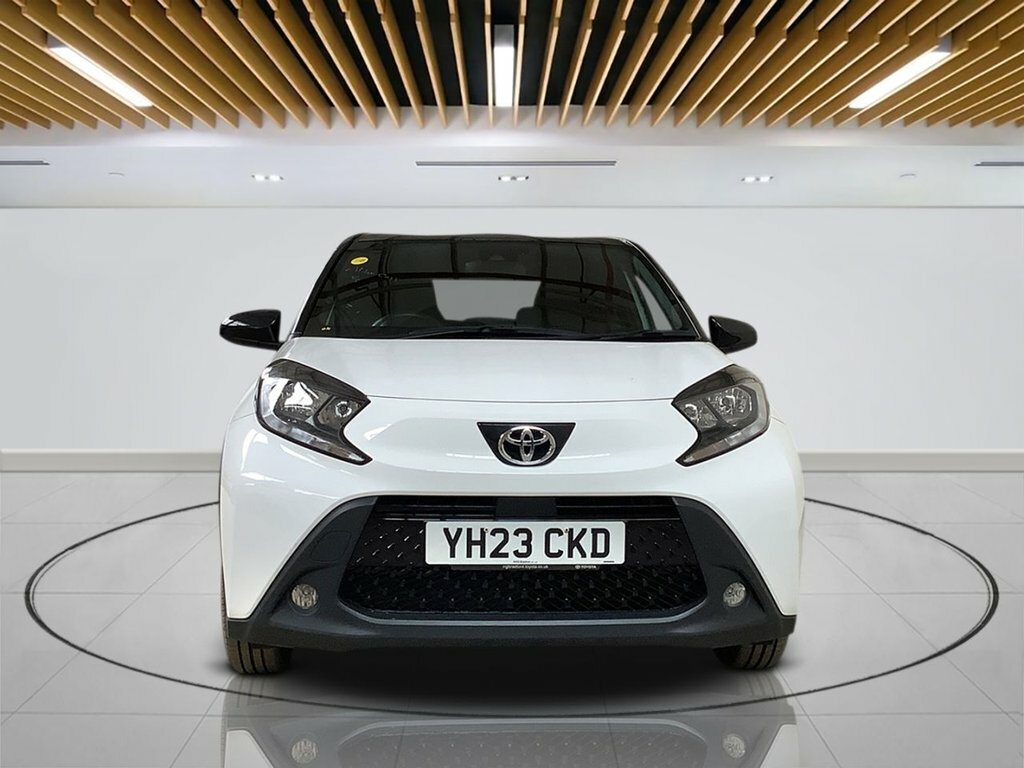 Toyota Aygo X 1L Edge YH23CKD White #2