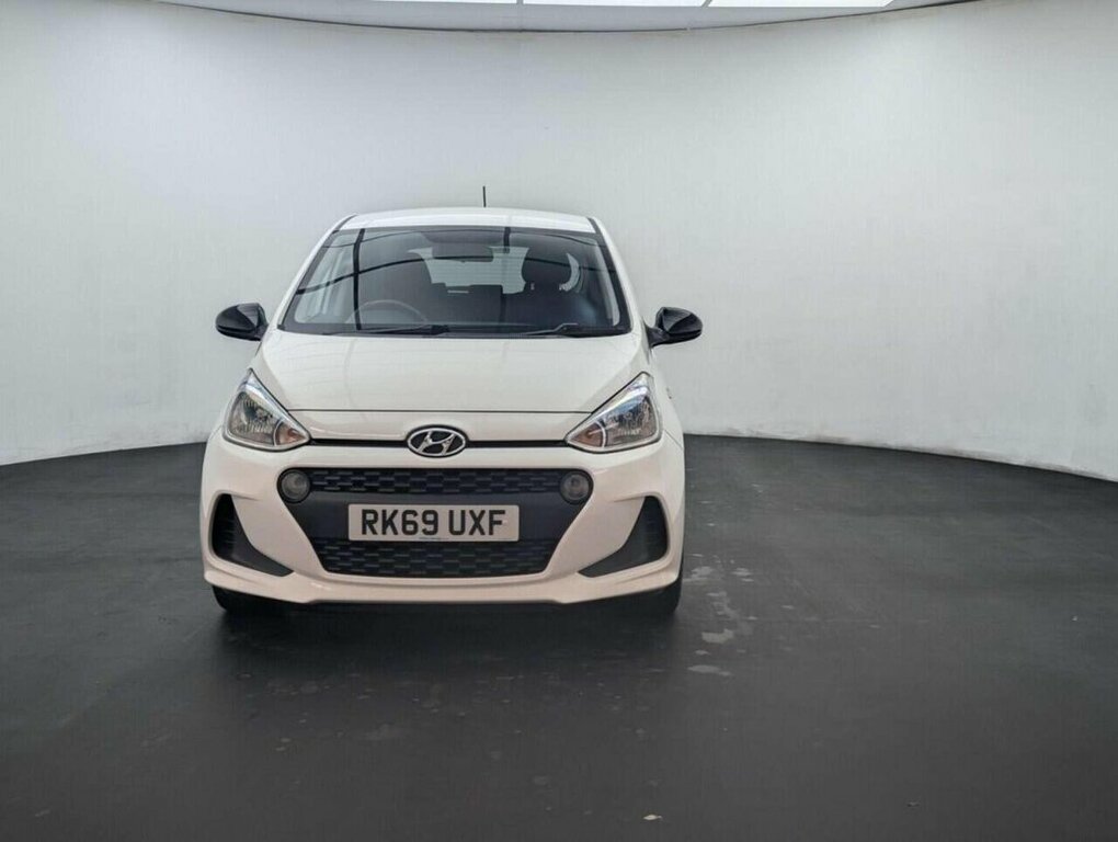 Hyundai I10 1L Play RK69UXF White #3