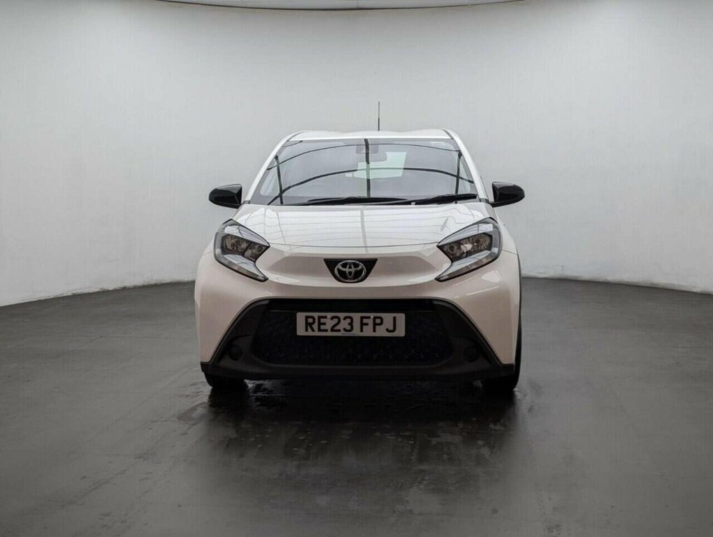 Toyota Aygo X 1L Pure RE23FPJ White #3